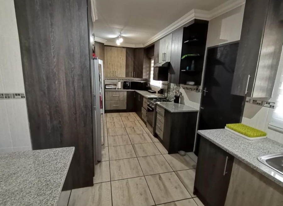 3 Bedroom Property for Sale in Roodia Free State
